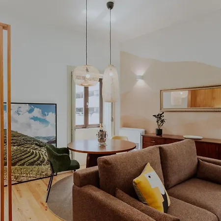 Login Luxury Apartment *